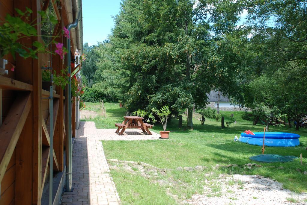 Penzion Staj Navary Apartment Екстериор снимка