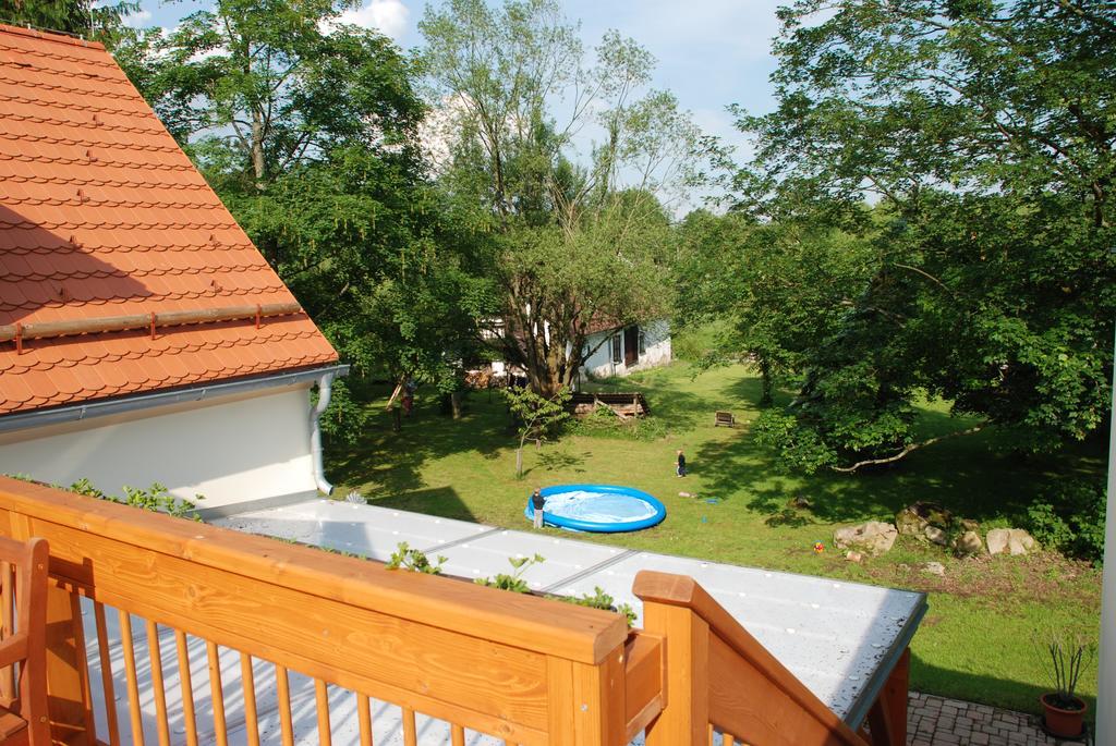 Penzion Staj Navary Apartment Екстериор снимка